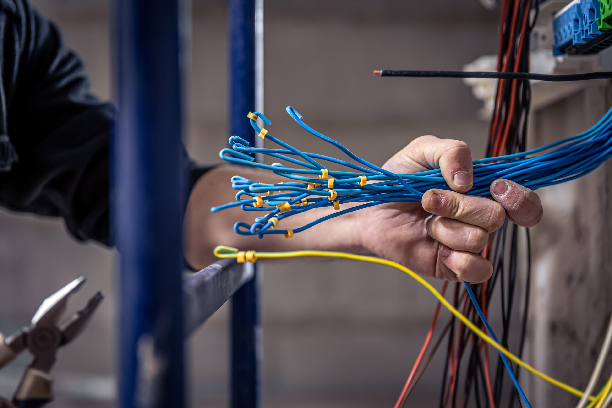 Audit thermique fluides énergétique IBI Brun : l'expertise du génie électrique : avec l'étude des courants forts, courants faibles, et SSI